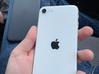 iPhone se 2020 foto 2