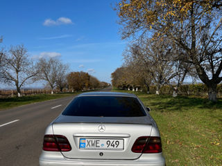 Mercedes CLK-Class foto 3