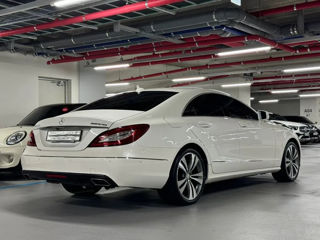 Mercedes CLS-Class foto 2