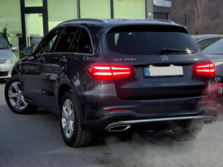 Mercedes GLC foto 5