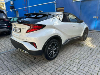 Toyota C-HR foto 3