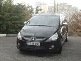 Mitsubishi Grandis foto 1