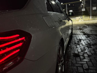 Mercedes E-Class foto 7