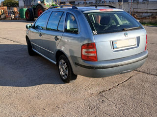 Skoda Fabia foto 2