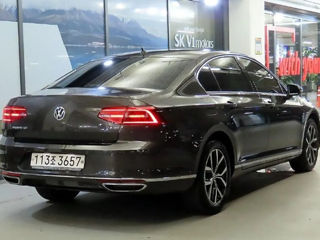 Volkswagen Passat foto 4