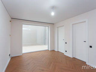 Apartament cu 4 camere, 215 m², Râșcani, Chișinău foto 6