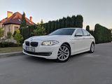 BMW 5 Series foto 3