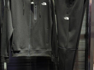 Nike Tech Fleece