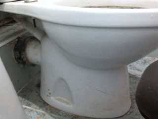 Viceu cu vas / напольный унитаз с бочком foto 2