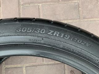 Vind un set cauciucuri pentru Porsche 911 - 235/35/R19+305/30/R19 Kumho PS91 foto 4