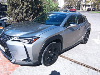 Lexus UX foto 2