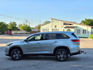 Toyota Highlander foto 2