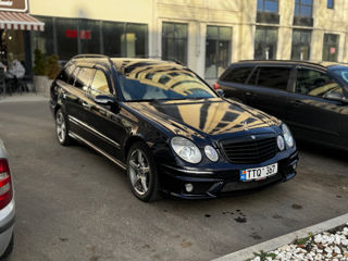 Mercedes E-Class foto 2