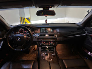 BMW 5 Series foto 8