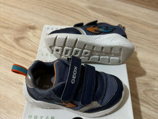 Кроссовки Geox adidași