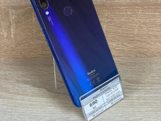 Xiaomi Redmi 7, 4/64Gb, 690 lei.