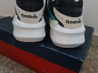 Vînd adidași Reebok. Mărimea 39. 900lei foto 5