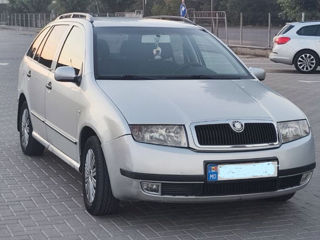 Skoda Fabia foto 2