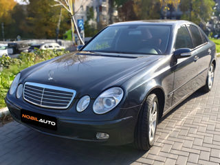 Mercedes E-Class foto 2