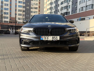 BMW 5 Series foto 10