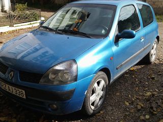 Renault Clio foto 1