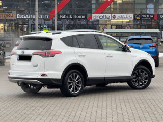 Toyota Rav 4 foto 4