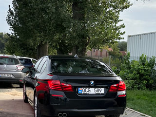 BMW 5 Series foto 10