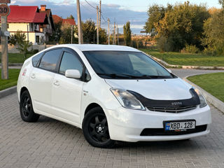 Toyota Prius foto 2