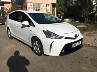 Toyota Prius + foto 2