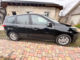 Renault Grand Scenic foto 8