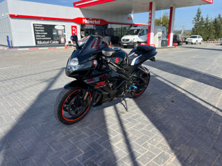 Suzuki GSX-R 750 foto 2