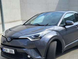 Toyota C-HR foto 4