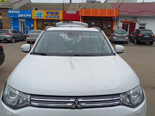 Mitsubishi Outlander foto 7