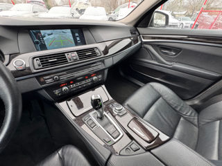 BMW 5 Series foto 14