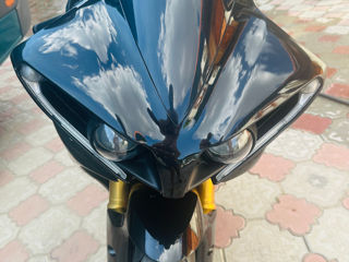 Yamaha R1 foto 4