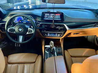 BMW 5 Series foto 8