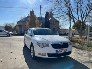 Skoda Superb foto 2