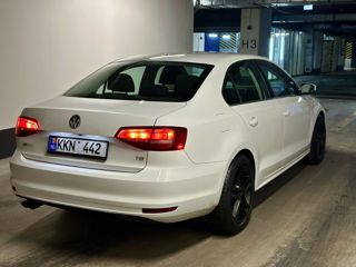 Volkswagen Jetta foto 6