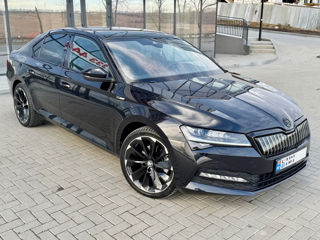 Skoda Superb foto 2