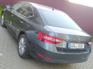 Skoda Superb foto 3