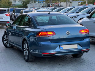 Volkswagen Passat foto 5