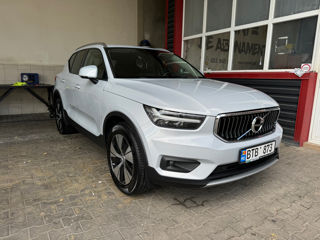 Volvo XC40 foto 1