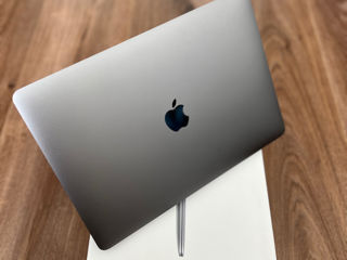 MacBook Air 13 M1 256gb foto 1