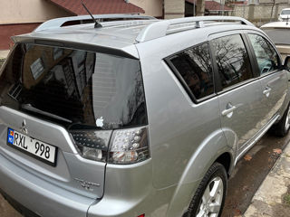 Mitsubishi Outlander foto 4