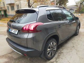 Peugeot 2008 foto 4