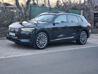 Audi e-tron foto 3