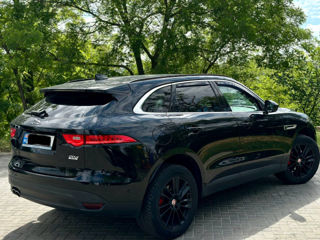 Jaguar F-PACE foto 6