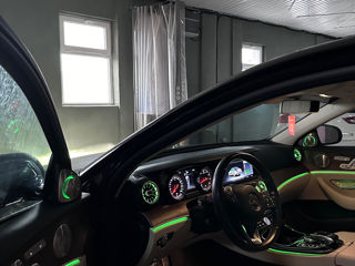 Instalarea sistemului gurile de ventilație Mercedes w213 foto 2