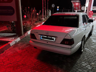 Mercedes Series (W124) foto 4