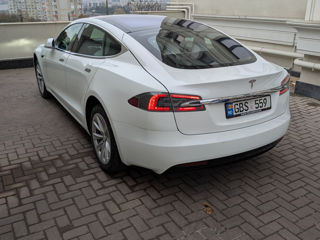 Tesla Model S foto 6